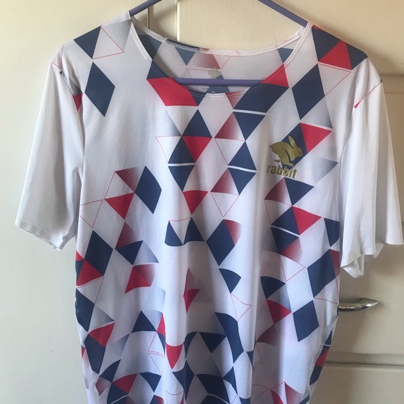 Running Rabbit Top - Picture 1 of 3